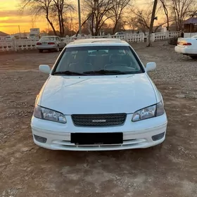Toyota Camry 2000