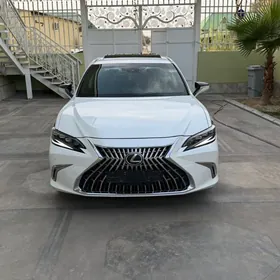 Lexus ES 350 2022