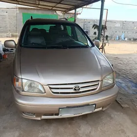 Toyota Sienna 2002