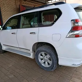 Toyota Land Cruiser Prado 2010