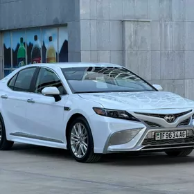 Toyota Camry 2022
