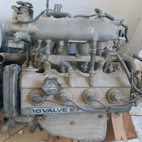 Dwigatel 1.6. CORONA