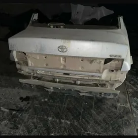 Yz morda Corolla 1997