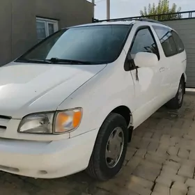 Toyota Sienna 2000