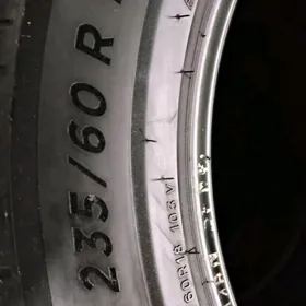 235 60 18 Mishelin 23Ý