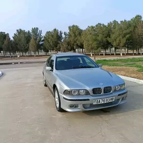 BMW E39 1999