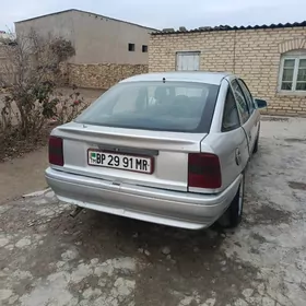 Opel Vectra 1990