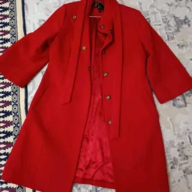 Продаётся пальто