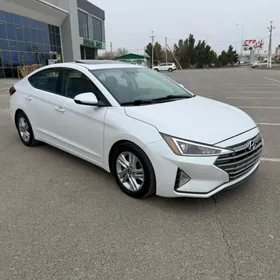 Hyundai Elantra 2020