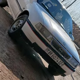 Opel Vectra 1990