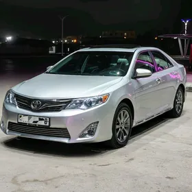 Toyota Camry 2013