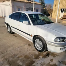 Toyota Avensis 1998