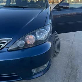 Toyota Camry 2005