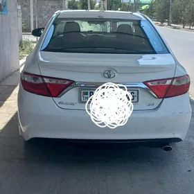 Toyota Camry 2016