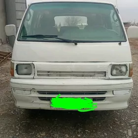 Toyota Hiace 1998