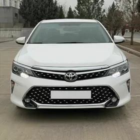 Toyota Camry 2016