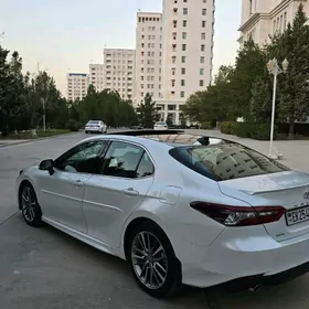 Toyota Camry 2022