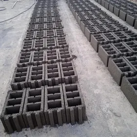 Beton kerpic, zabor sutun-ri.