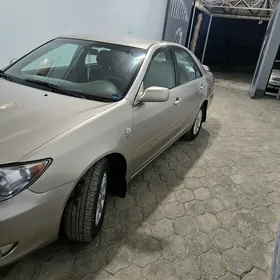 Toyota Camry 2005