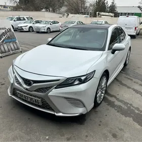 Toyota Camry 2020