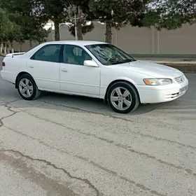 Toyota Camry 1997