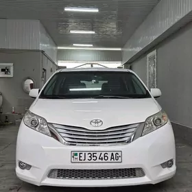 Toyota Sienna 2017