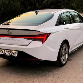 Hyundai Elantra 2023