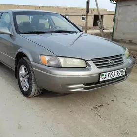 Toyota Camry 1998