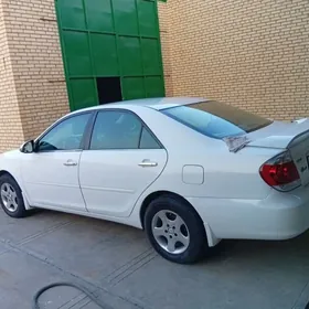 Toyota Camry 2004