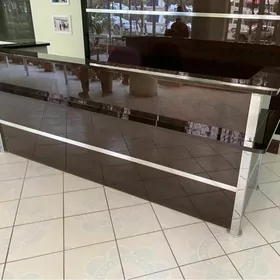 стол для ресепшена