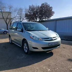 Toyota Sienna 2006
