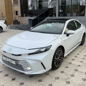 Toyota Camry Hybrid 2025