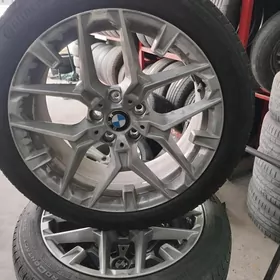 CONTINENTAL 225 45 18 BMW