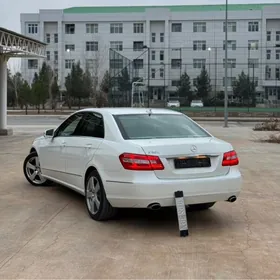 Mercedes-Benz E350 2011