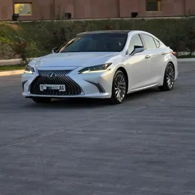 Lexus ES 350 2019