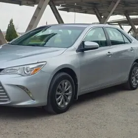 Toyota Camry 2017
