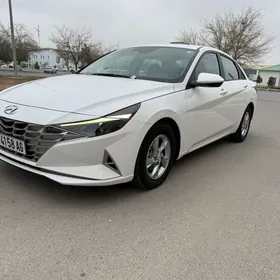 Hyundai Elantra 2023
