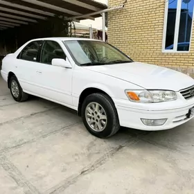 Toyota Camry 2000