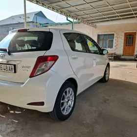 Toyota Yaris 2011