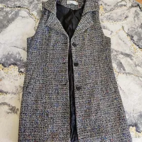 Безрукавка 38рр