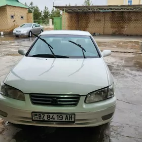 Toyota Camry 1999