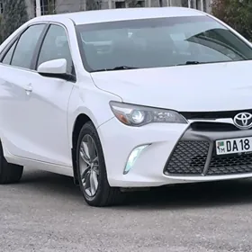 Toyota Camry 2016
