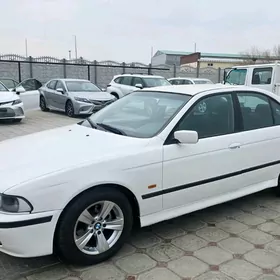 BMW E39 2001