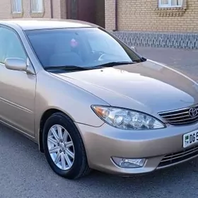 Toyota Camry 2004