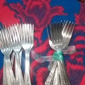 кастрюли и ложки