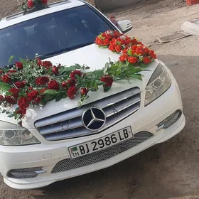 Mercedes-Benz C300 2010