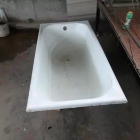 ванна чугунная