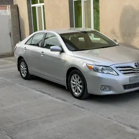 Toyota Camry 2011