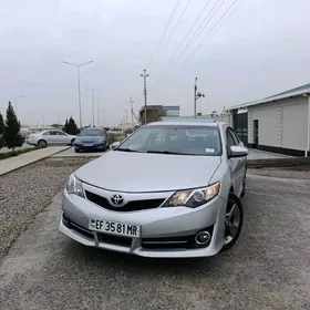 Toyota Camry 2012