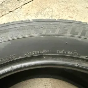 TEKER PAKRISKA KIA SORENTO 235/55/19